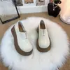 Sapatilhas JK de Couro Macio Retrô com Solado Grosso para Mulheres Lançamento Primavera 2025 Estilo Britânico Novo Sapatilhas de Bico Redondo Versáteis Mocassins Casuais