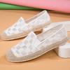 Zapatos de Mujer Verano Huecos Transpirables Delgados Planos 2023 Nuevo Estilo Slip-on Combinan con Todo Moda Zapatos de Tela Antiguos de Beijing