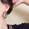 Brincos de Argola Grandes Estampa de Leopardo Estrela Maillard Retrô para Mulheres Estilo Hong Kong Brincos Exagerados da Moda Outono e Inverno Únicos Elegantes