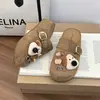 Meias Pantufas Retrô Desenho Animado Bico Fechado para Mulheres 2026 Primavera e Outono Novas Pantufas Slip-On com Solado Macio Aumentadoras de Altura Sapatos Preguiçosos Femininos