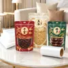El fabricante suministra bolsas de papel kraft engrosado, con ventana y diseño de base plana, hechas de materiales nuevos de grado alimenticio, y son ecológicas.