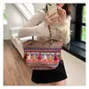 Bolsa grande estilo étnico de um lado bolsa de ponto turístico de Yunnan bolsa de corda grossa colorida bolsa de ponto turístico de Guilin venda quente bolsa de franja da moda