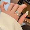 Anillo de Rama Hoja de Circonita Rosa Exquisito Alto Valor Lujo Ligero Índice de Amistad