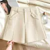 Pantalones Cortos de Mezcla de Lana Negra para Mujer Otoño Invierno Pantalones Bootcut 2026 Nuevo Estilo Coreano Cintura Alta Adelgazantes Lana Holgados Versátiles Pantalones Casuales