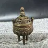 Trípode de Tres Patas con Dos Orejas Estilo Antiguo con Bestia Mítica León Quemador de Incienso de Cobre Adorno Decoración del Hogar Artesanías Creativas Venta al por Mayor