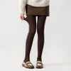 Pantalones de pierna completa de algodón y lino estilo japonés para mujer, con estampado floral de rayas verticales, color café con leche, acanalados finos, grosor medio, adecuados para usar como prenda exterior.