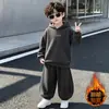 Ropa de Invierno para Niños Chaleco a Cuadros Forrado de Felpa Conjunto de Tres Piezas Estilo Coreano Conjunto Grueso Bonito para Niños Pequeños y Niños Pequeños Comercio Exterior