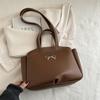 Bolsa Feminina Estilosa de Grande Capacidade 2025 Primavera/Verão Tendência Nova Casual Nicho Moda Bolsa de Ombro Bolsa Tote