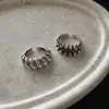 Anel de Banda Larga Torcido Rosqueado em Prata de Lei S925 para Mulheres Aberto Ajustável Luxo Leve Nicho High-End Anel para Dedo Indicador Novo Tendência