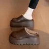 Sapatos Birkenstock de sola grossa pantufas peludas para mulheres uso externo 2026 novo modelo meias-pantufas de bico fechado para pessoas baixas aumento de altura pantufas de algodão peludo
