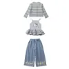 Conjunto de Dos Piezas para Niña Primavera 2026 Nuevo Estilo Coreano Cárdigan Rayado con Estampado de Gato y Corazón Jeans Tendencia