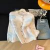 Nueva colección de otoño/invierno estilo coreano: Cárdigan suéter de cuello redondo, bordado floral con intrincados trabajos de cuentas y un elegante diseño de punto