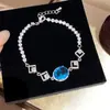 Pulsera con Hebilla Ovalada de Circonita Super Brillante Pulsera de Temperamento de Lujo Ligero de Gama Alta Diseño de Moda de Nicho Joyería de Mano para Mujeres