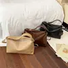 Bolsa Grande Relaxada com Alça Larga no Ombro Estilo Coreano para Mulheres, Nova Bolsa Transversal Versátil Retrô, Bolsa Almofada de Grande Capacidade para o Dia a Dia