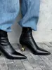 Botines Cortos de Tacón Alto con Punta para Mujer, Nuevo Estilo Otoño e Invierno 2026, Tacón Delgado, Elegantes y Versátiles, Modernos Botines Blancos de Moda