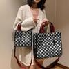 Bolso Tote de mezclilla para mujer 2025 Nuevo Transfronterizo a cuadros con borlas Bolso de mano moderno Bolso bandolera grande y pequeño