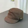 Nueva Gorra Plana de Mezclilla Estilo Retro Japonés Primavera/Verano Unisex Versátil Gorra de Periódico con Hebilla Metálica Que Hace que la Cara Parezca Más Pequeña