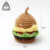 Colgantes Tejidos a Mano de Papas Fritas y Hamburguesas Transfronterizos, Accesorios para Mochilas, Llaveros Realistas de Comida, Souvenirs, Colgantes de Peluche