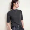 [Cuello medio, mangas de tres cuartos, camiseta de mezcla de lana] Capa base elegante, estilo de lujo discreto, corte ajustado, favorecedora de la figura y top versátil