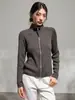 Cardigan de punto acanalado ajustado para mujer, nuevo estilo de principios de otoño, diseño texturizado, efecto adelgazante, cuello semi-alto, suéter de punto con cierre de cremallera