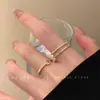Anel Liso de Zircônia Pérola Dourada para Mulheres, Estilo Nicho de Luxo, Exquisito e Emagrecedor, Anel Empilhável