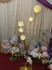 Novos adereços de casamento borboleta de ferro pássaro guia de estrada salão de casamento decoração de palco T layout de lâmpada de chão luminosa