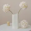 Arranjo floral de hall de casamento com uma única pirulito de hortênsia, flores de seda, decoração de casa, adereços de fotografia, flores artificiais atacado