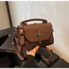 Bolso de Mujer Otoño e Invierno Gama Alta Exquisito Diseño de Nicho Bolso de Mano para Mujer 23 Nuevo Estilo Coreano Moda Bolso Cruzado Pequeño Cuadrado