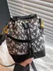 Bolsa de Ombro Única Tendência Outono 2025 Moda de Nicho Cor Retro Patchwork Colorido Bolsa Pequena Casual Feminina Bolsa de Palha Tecida