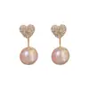 Un Par de Aretes de Corazón con Diamantes Incrustados de Perlas con Agujas de Plata, un Estilo de Nicho Elegante, a la Moda, Suave y Versátil para Chicas Jóvenes
