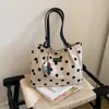 Bolsa Tote de Bolinhas Shuai Mijia 2026 Verão Nova para Mulheres, Bolsa de Ombro Grande Capacidade para o Dia a Dia, Bolsa de Mão de Moda de Nicho