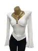 Camiseta Sexy de Estilo Chica Caliente Pura Pasión Cuadrado Expuesto Clavícula Anillo Metálico Hueco Manga Larga para Mujer Manga de Trompeta Camiseta Básica Ajustada