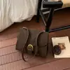 Bolso Pequeño Retro Mate de Moda para Mujer 2026 Nuevo Versátil para Viajes Diarios Bolso Cruzado Súper Popular de Hombro Único Bolso Cuadrado Pequeño para Debajo del Brazo