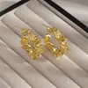 Pendientes Metálicos Plegados de Alta Gama Silver Needle para Mujer, Diseño de Nicho, Estilo Minimalista, Pendientes de Lujo Ligero, Accesorios para Orejas de Moda y Versátiles