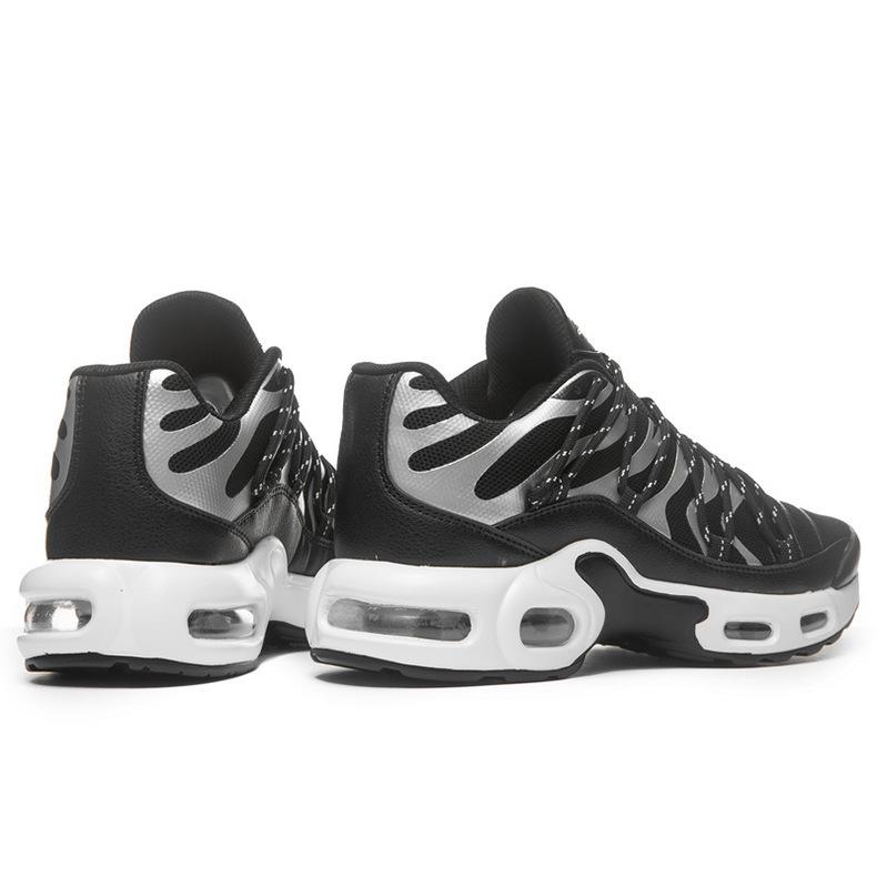 男鞋大码飞织运动鞋透气