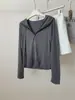 Sudadera con capucha fina de corte tridimensional, corte ajustado, hombros rectos, versátil para el verano, casual, hecha de Lyocell, protección solar, manga larga, con cremallera