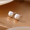 Aretes de Perlas Cuadradas de Plata Esterlina S925 Yongcheng Nuevos Aretes de Estilo Caliente 2024 Nicho Lujo Accesible Aretes de Mujer de Alta Gama