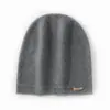 Gorro Holgado de Color Sólido 100% Cachemir Versátil Estilo de Lujo Ligero Otoño e Invierno Gorro Cálido de Punto para Proteger las Orejas Venta al por Mayor