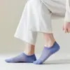 Meias masculinas novas meias de ar condicionado costura sem costura meias masculinas verão malha respirável meias de ar condicionado boca baixa finas meias de barco