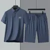 Traje Casual para Hombre Solapa Mediana Edad Elegante Dos Piezas Negocios Camisa Polo Seda de Hielo Manga Corta Holgado Papá Verano 20
