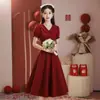 Vestido blanco petite para mujer, lujo ligero, elegante, con mangas abullonadas, entallado en la cintura, adelgazante, adecuado para ceremonias de registro