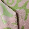 Tejido de punto de lana de cordero jacquard floral grande hecho a medida para prendas de abrigo de otoño e invierno, ropa y juguetes de peluche