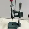 Máquina de hebillas para bolsos al por mayor, prensa manual, accesorios DIY, máquina de hebillas decorativas para bolsos, máquina de hebillas para bolsos blandos, máquina de hebillas para bolsos de tela
