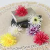 Nuevo Producto en Stock al por Mayor Corona de Flores de Crisantemo de Aguja de Pino de 14 cm Accesorios Florales Pasador Tocado de Flor Crisantemo Artificial Semi-Terminado