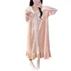 Bata de Coral Fleece para Mujer, Manga Larga Otoño/Invierno, Estilo Dulce Coreano, Ribete de Encaje, Longitud Media, Ropa de Casa