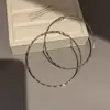 Pendientes de Aro Redondos con Patrón de Cruz Europeo y Americano Transfronterizos Pendientes de Moda Exagerados de Nicho Accesorios para Pendientes de Lujo Ligero y Acabado de Alta Gama para Mujeres