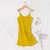 Roupão de Manhã de Casamento Feminino Noiva Madrinha Grupo Seda Gelada Pijama de Casamento Camisola Robe Vermelho Feminino Comprimento Médio Fino