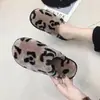 Nuevos Estilos 2026 Pantuflas Casuales de Algodón para el Hogar para Mujer, Versión Coreana de Invierno, Cómodas y Cálidas Pantuflas de Algodón para Pareja, Venta al por Mayor