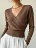 Tricô Popular Europeu e Americano Transfronteiriço para Mulheres, Manga Longa, Cor Sólida, Design Elegante de Gola Cruzada, Design que Marca a Cintura, Simples e Valoriza a Silhueta