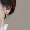 Brincos de Folha Verde Fresca para Primavera e Verão Brincos de Franja de Comprimento Médio Super Fada Design com Senso Brincos de Miçangas de Arroz Nova Série Verde